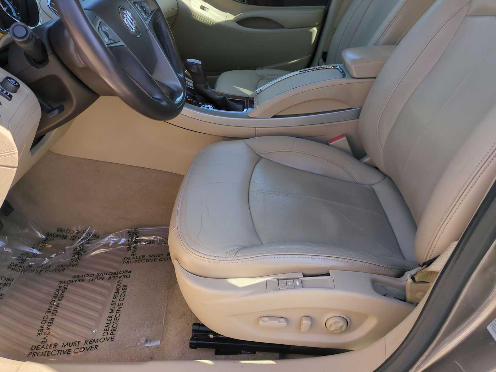 2011 Buick LaCrosse CXS 10