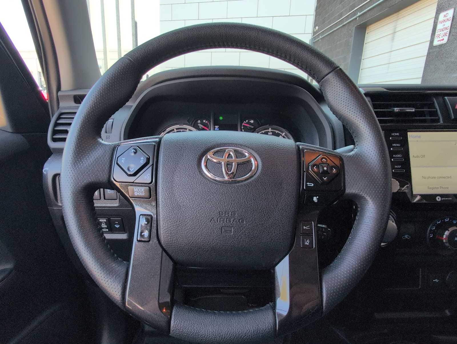 Thumbnail: 2022 Toyota 4Runner - 22