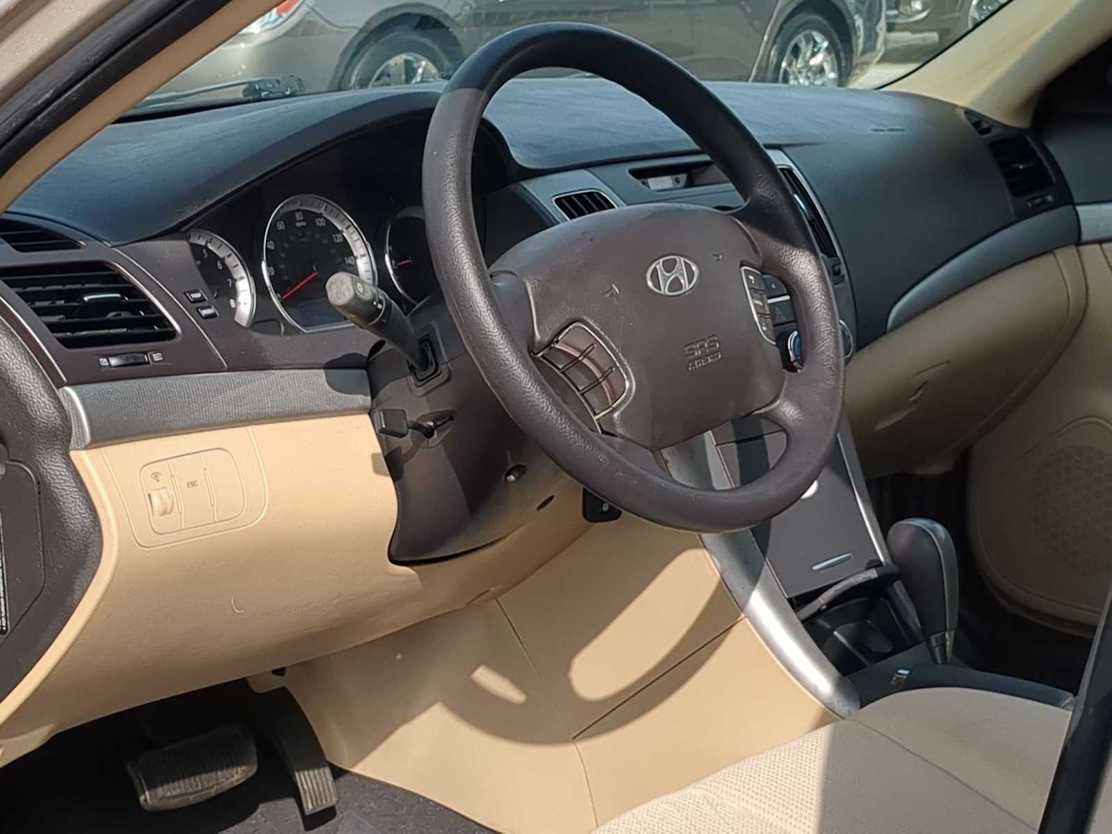 Thumbnail: 2010 Hyundai Sonata - 10