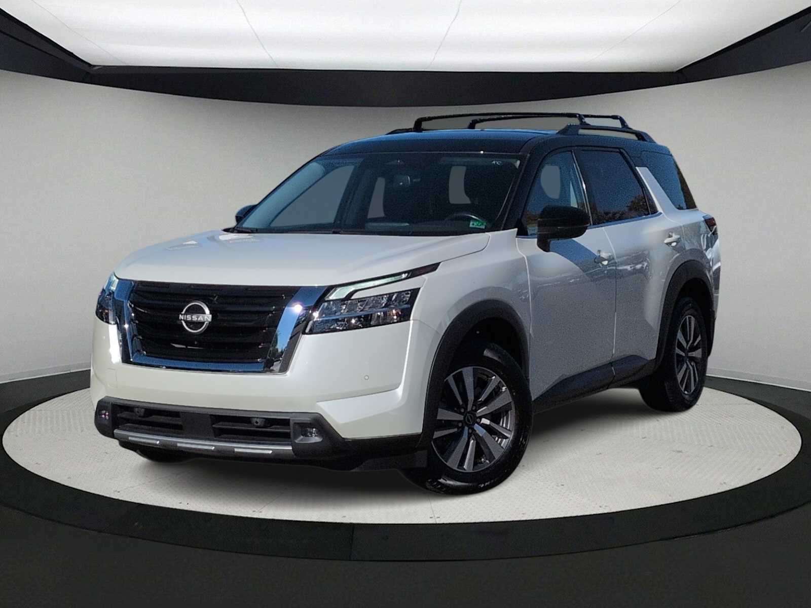 Thumbnail: 2022 Nissan Pathfinder - 1