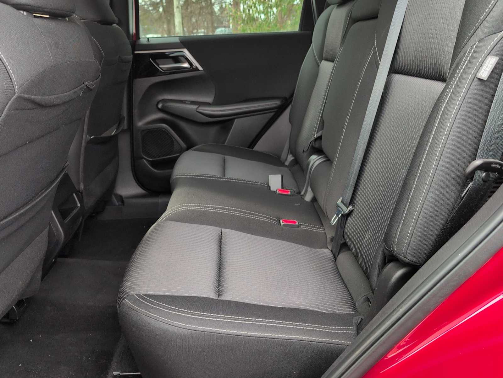 Thumbnail: 2022 Mitsubishi Outlander - 19