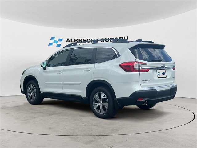 2025 Subaru Ascent Premium photo 3