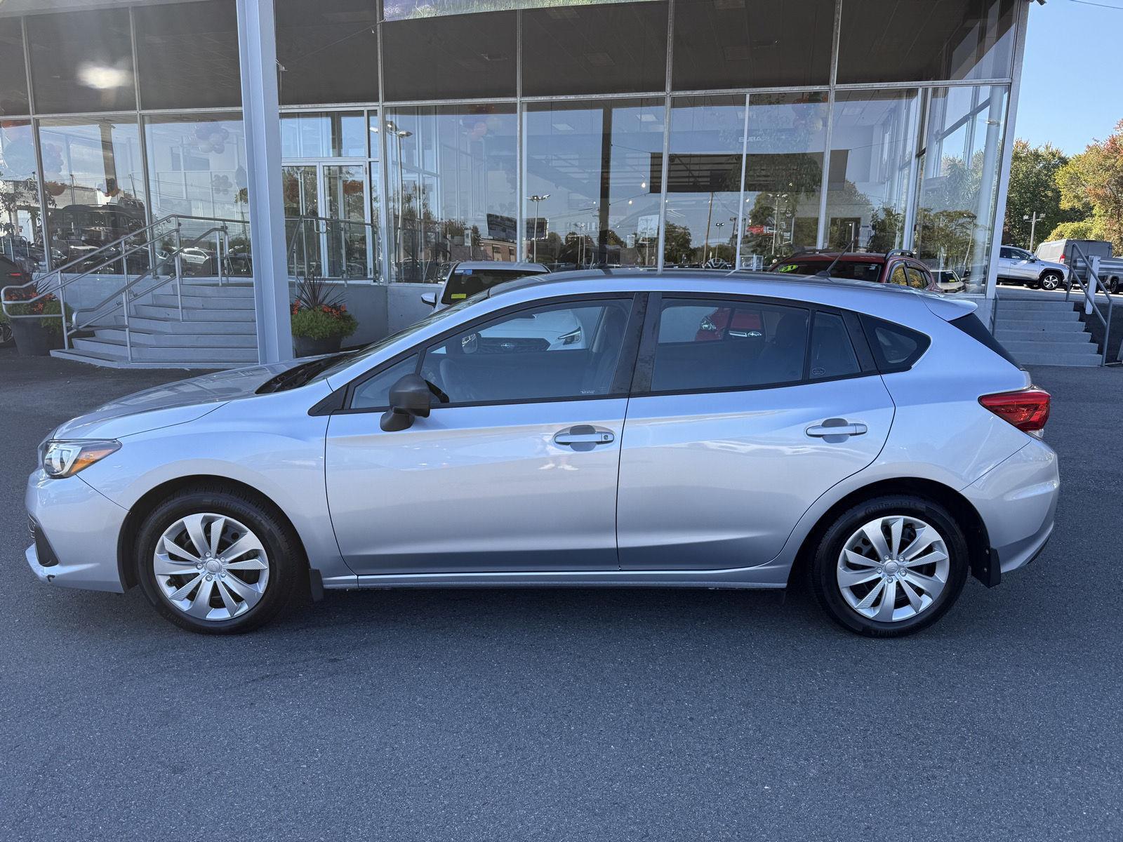 2023 Subaru Impreza Base photo 2