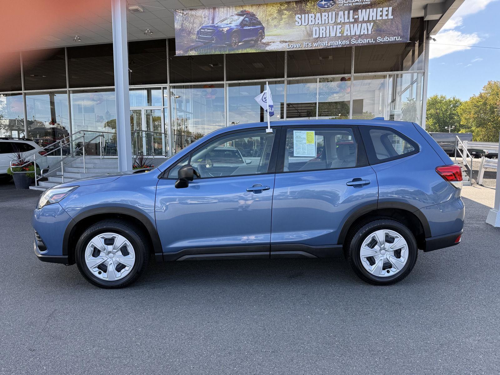 2022 Subaru Forester Base photo 2