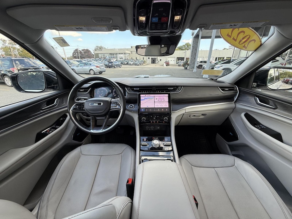 Used 2022 Jeep Grand Cherokee Overland SUV