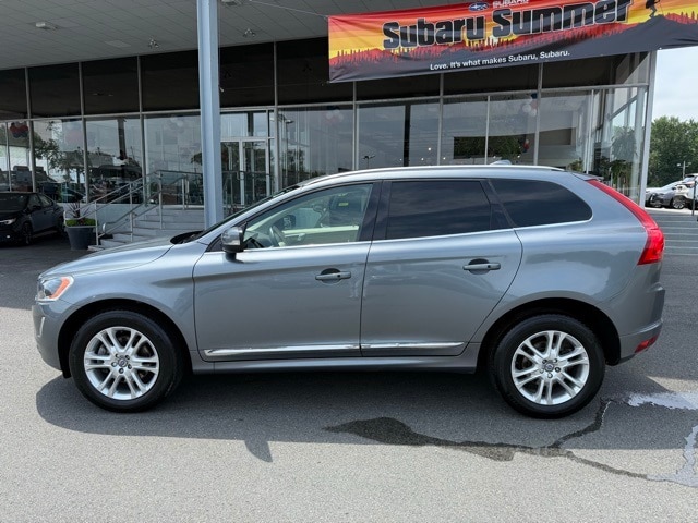 Used 2016 Volvo XC60 T5 Platinum with VIN YV4612RM5G2812835 for sale in Wakefield, MA