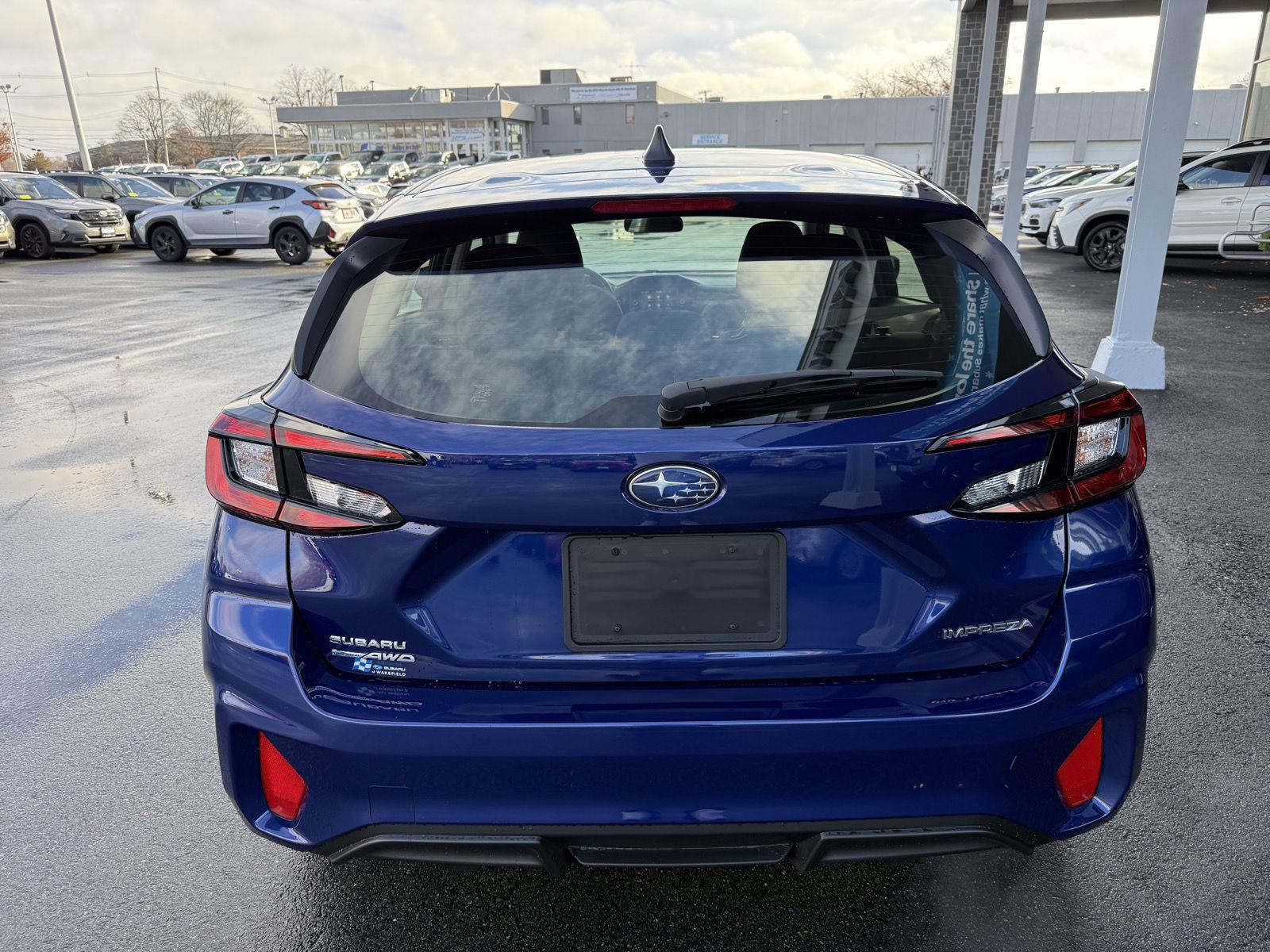 2025 Subaru Impreza Base photo 4