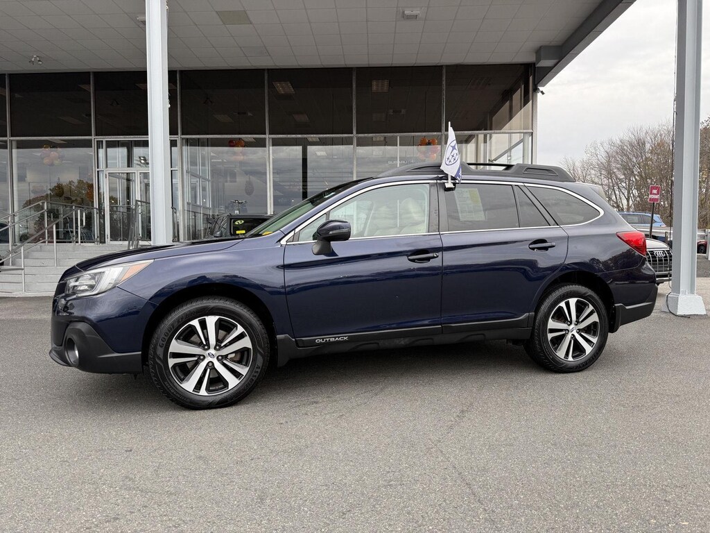 Used 2018 Subaru Outback Limited SUV