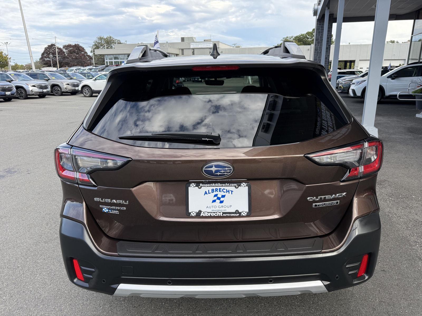 2021 Subaru Outback Touring photo 4