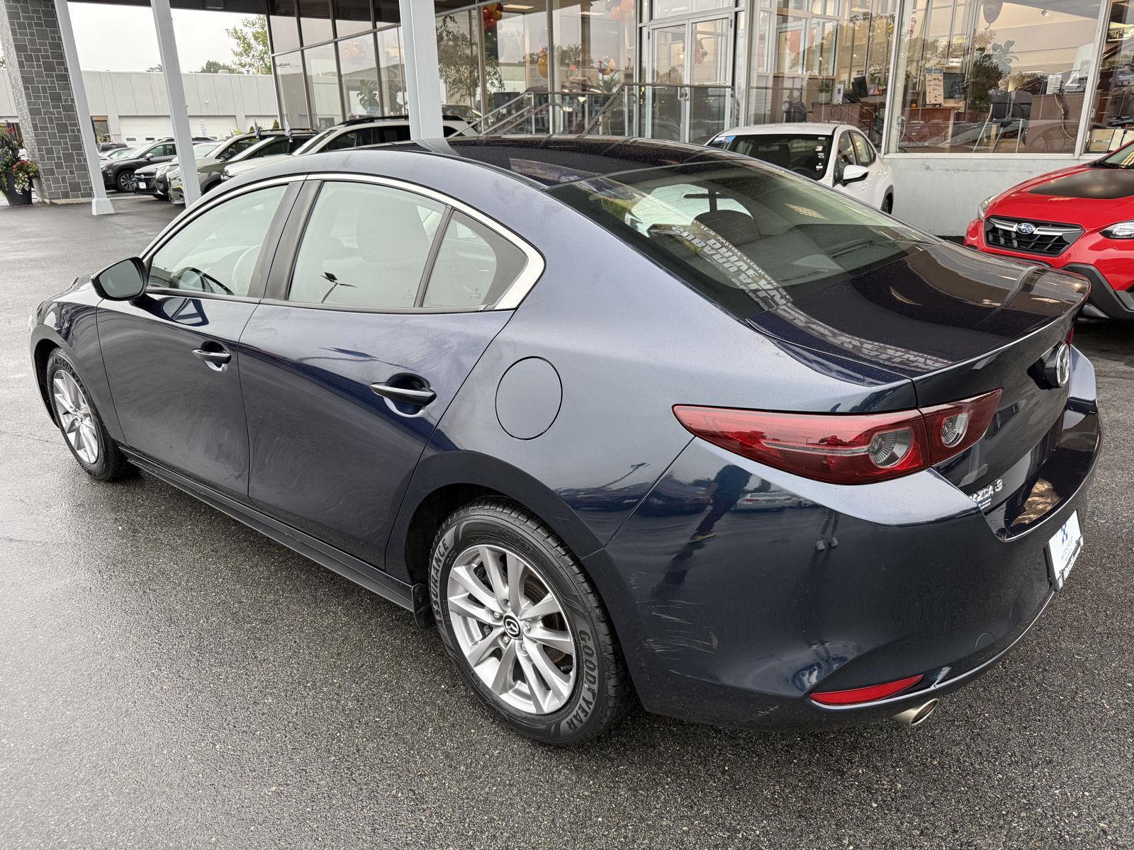 2019 Mazda Mazda3 Sedan photo 3