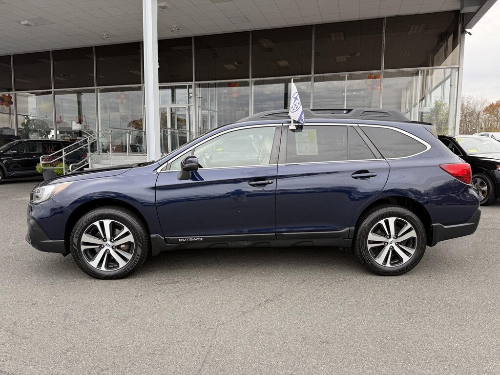Used 2018 Subaru Outback Limited SUV