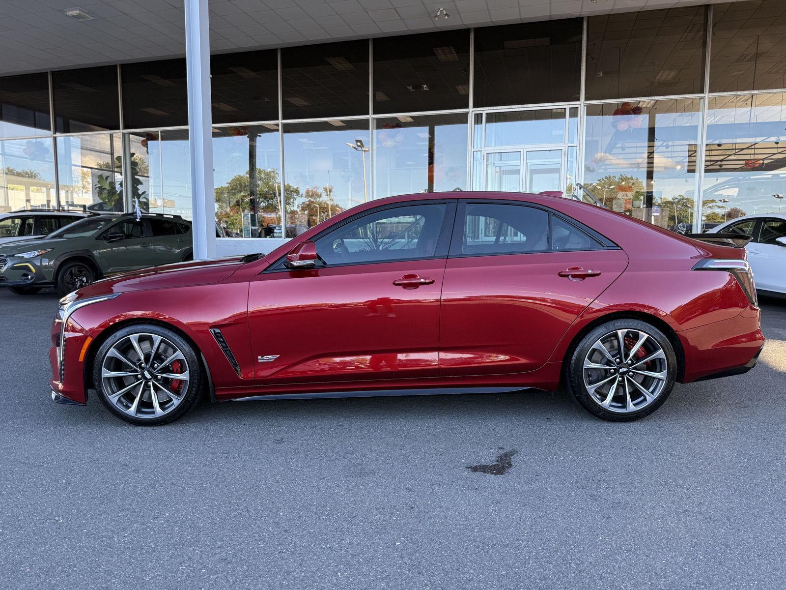 2024 Cadillac CT4 photo 2