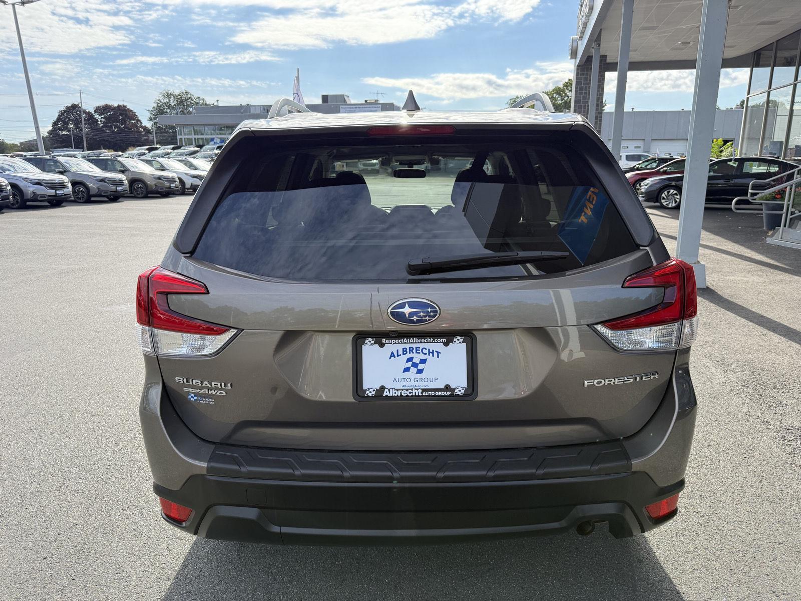 2019 Subaru Forester Premium Base photo 3