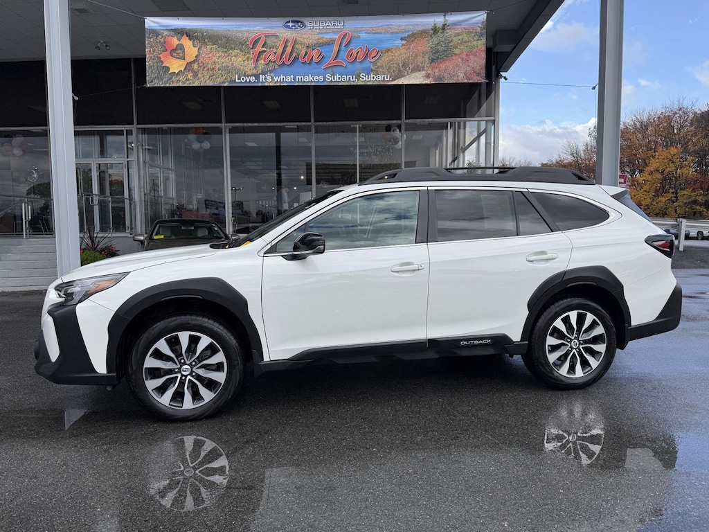 Used 2023 Subaru Outback Limited SUV