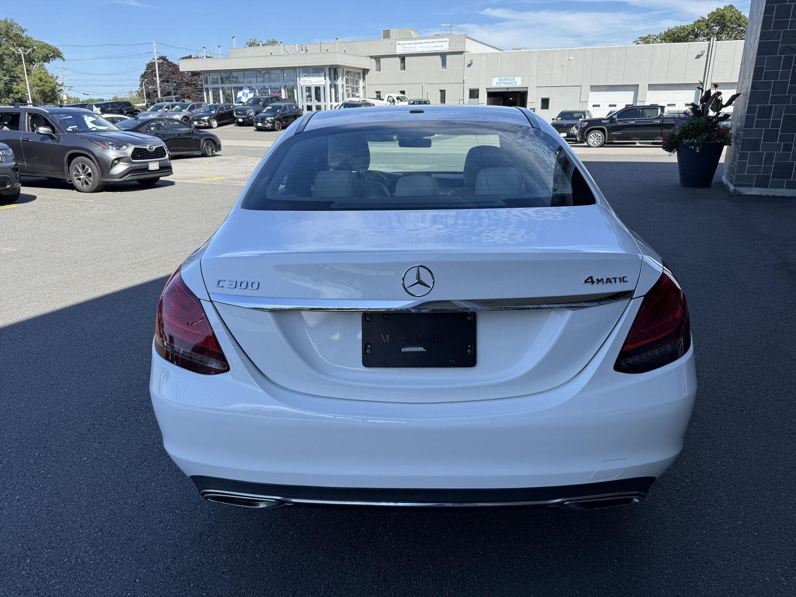 2019 Mercedes Benz C 300 photo 4