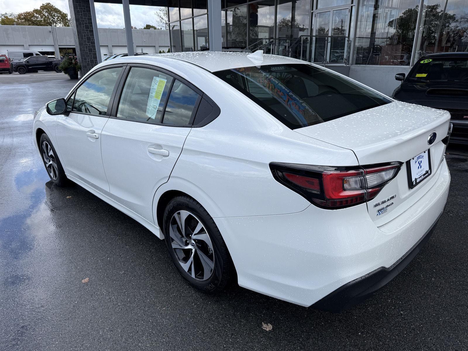 2025 Subaru Legacy Premium photo 3