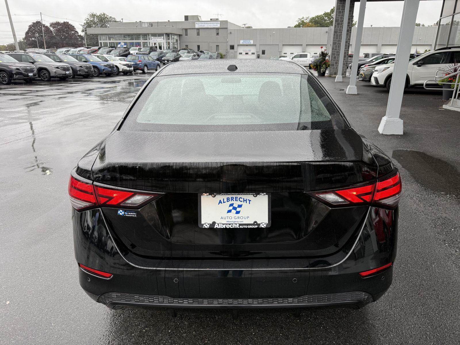 2021 Nissan Sentra SV photo 2
