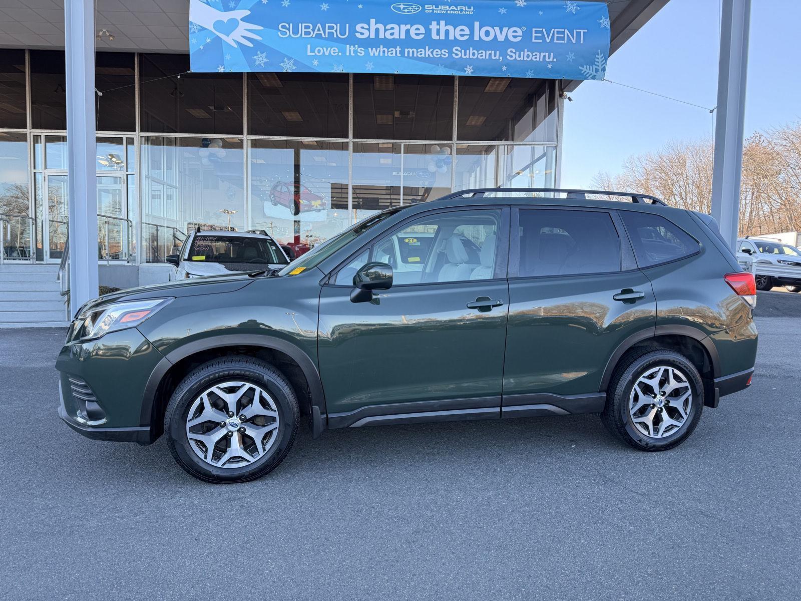 2022 Subaru Forester Premium's photo