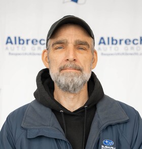 Staff member Tom MacRobbie from ID_81612815cd3b