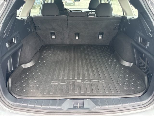 2020 Subaru Outback Touring - Photo 19