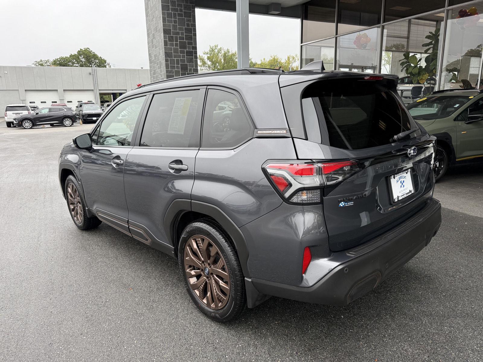 2025 Subaru Forester Sport photo 3