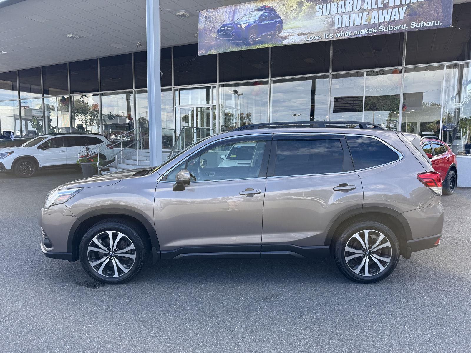 2022 Subaru Forester Limited photo 2