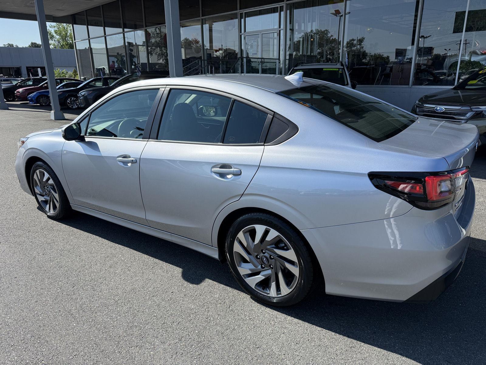 2025 Subaru Legacy Limited photo 3