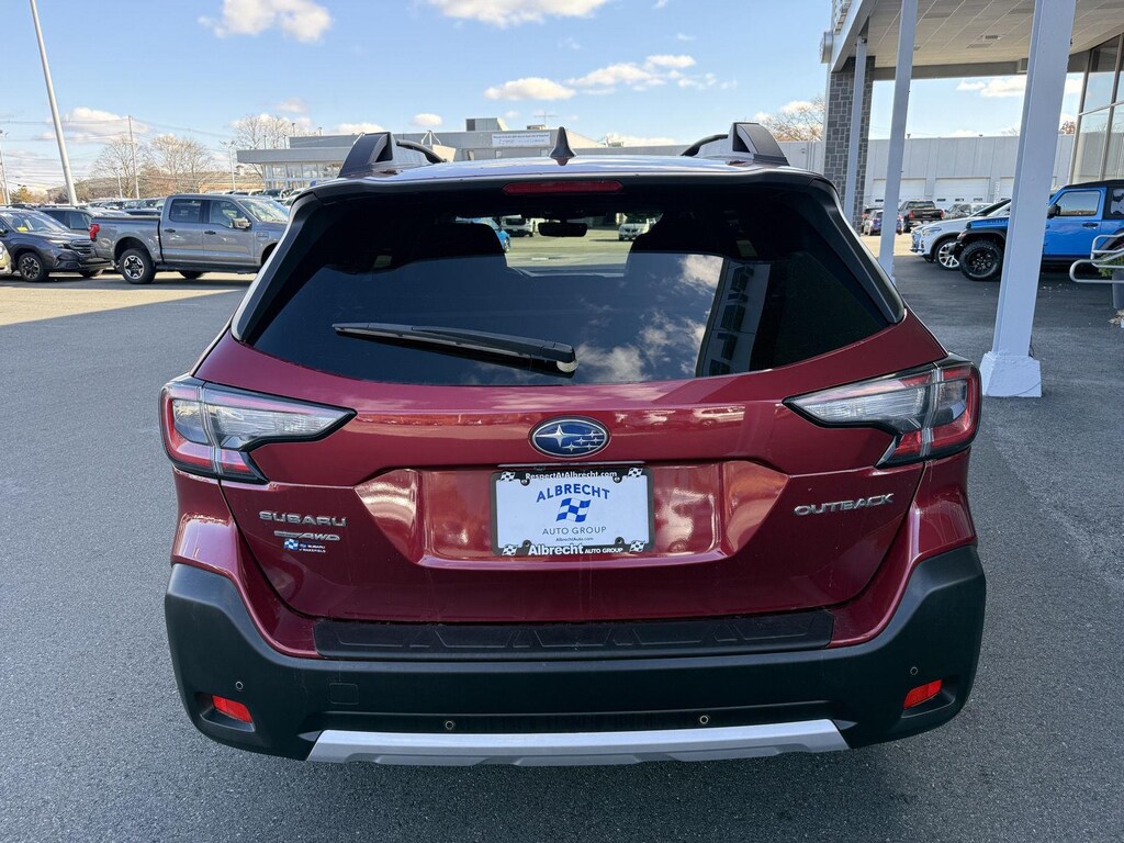 Used 2023 Subaru Outback Limited SUV