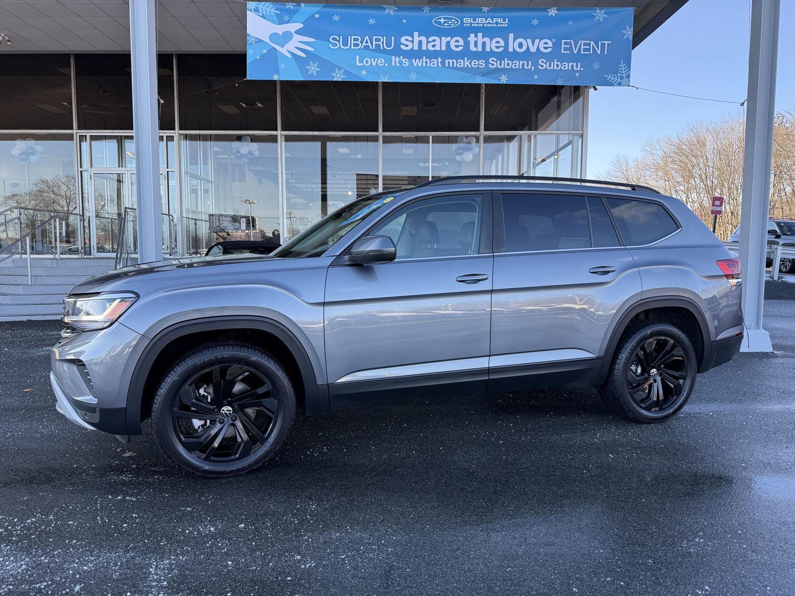 2022 Volkswagen Atlas SE w/Tech's photo