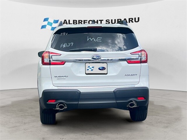 2025 Subaru Ascent Premium photo 4