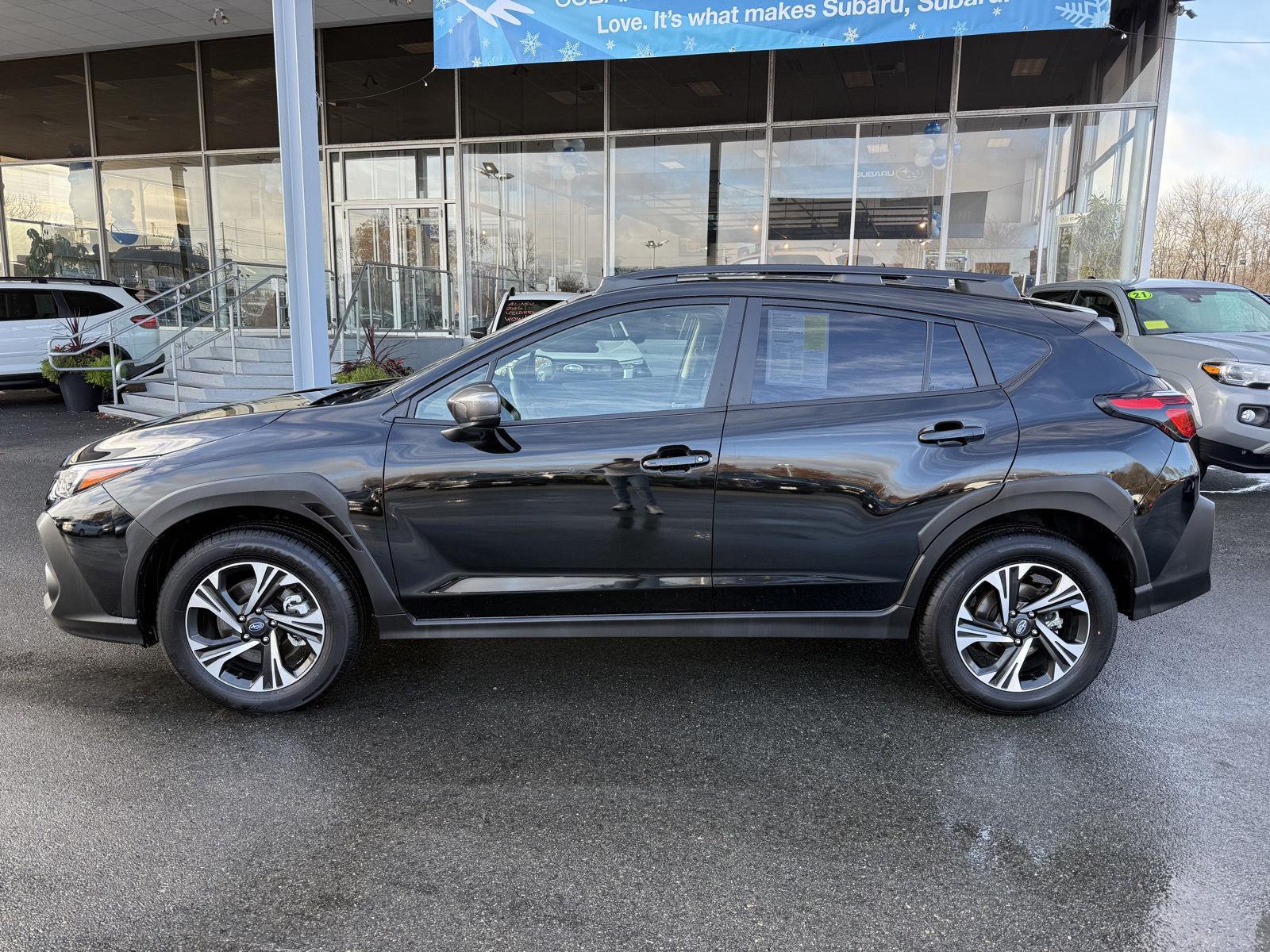2025 Subaru Crosstrek Premium photo 2