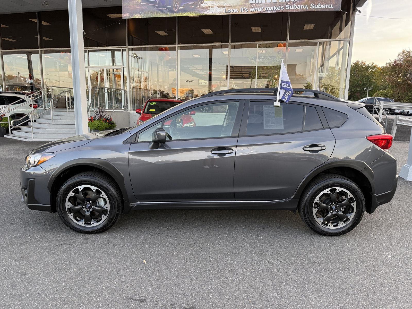 2023 Subaru Crosstrek Premium photo 2