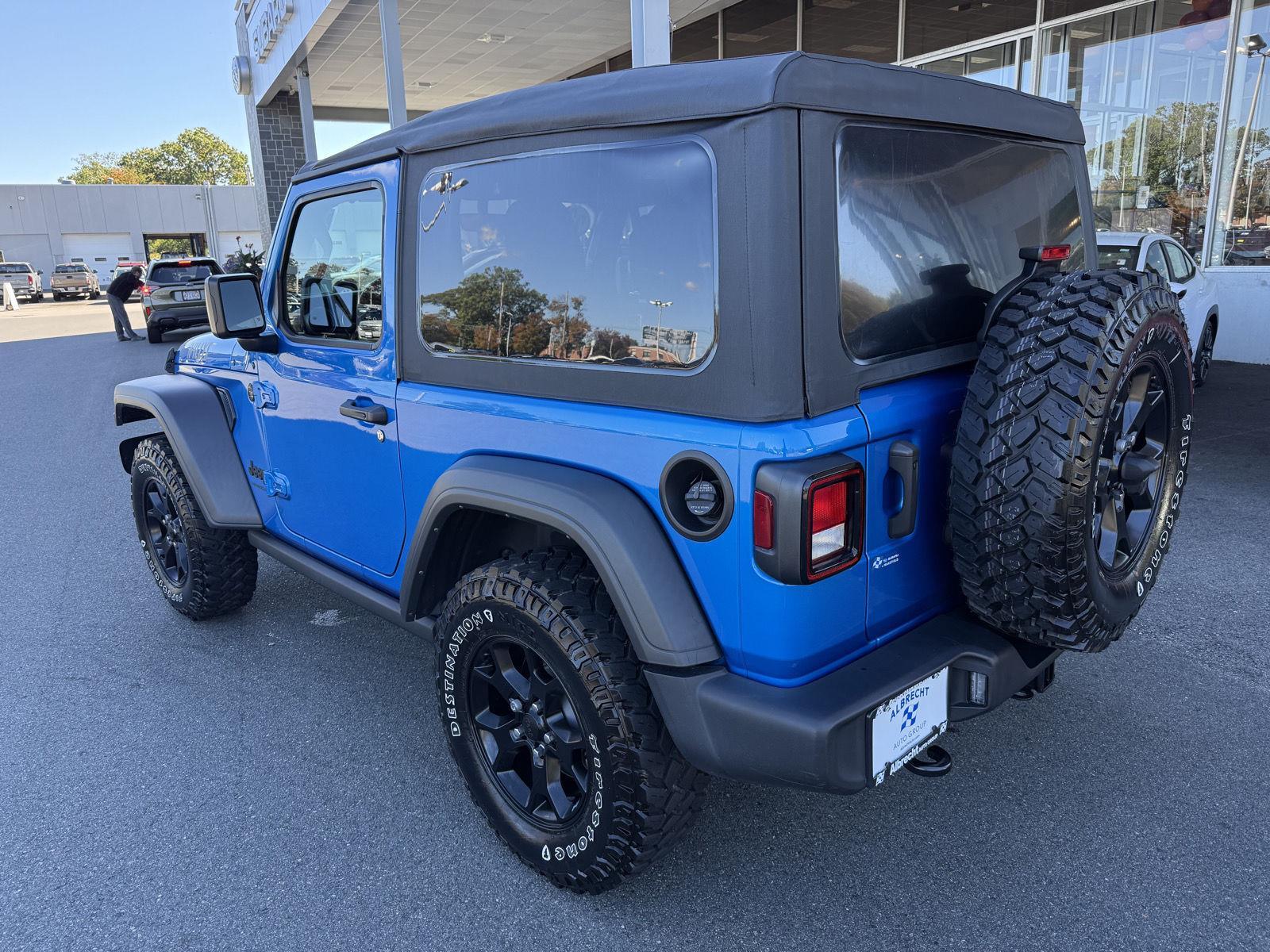 2022 Jeep Wrangler Willys photo 3