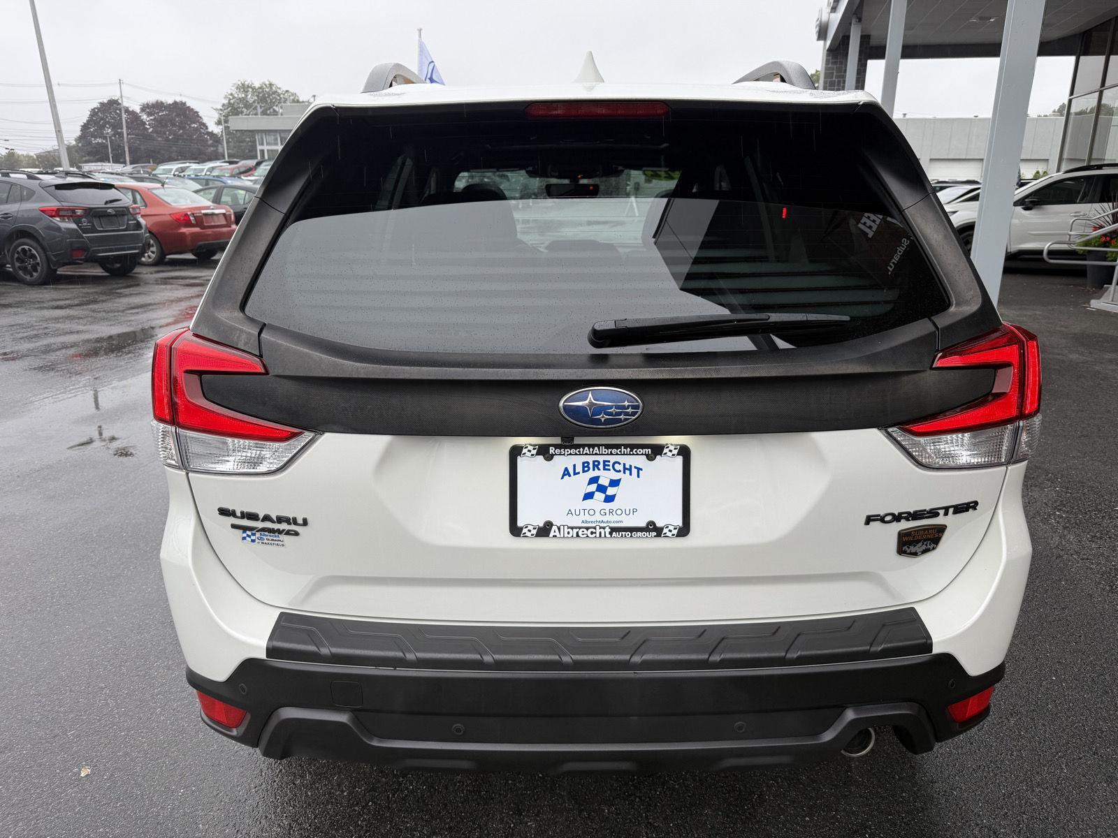 2022 Subaru Forester Wilderness photo 2