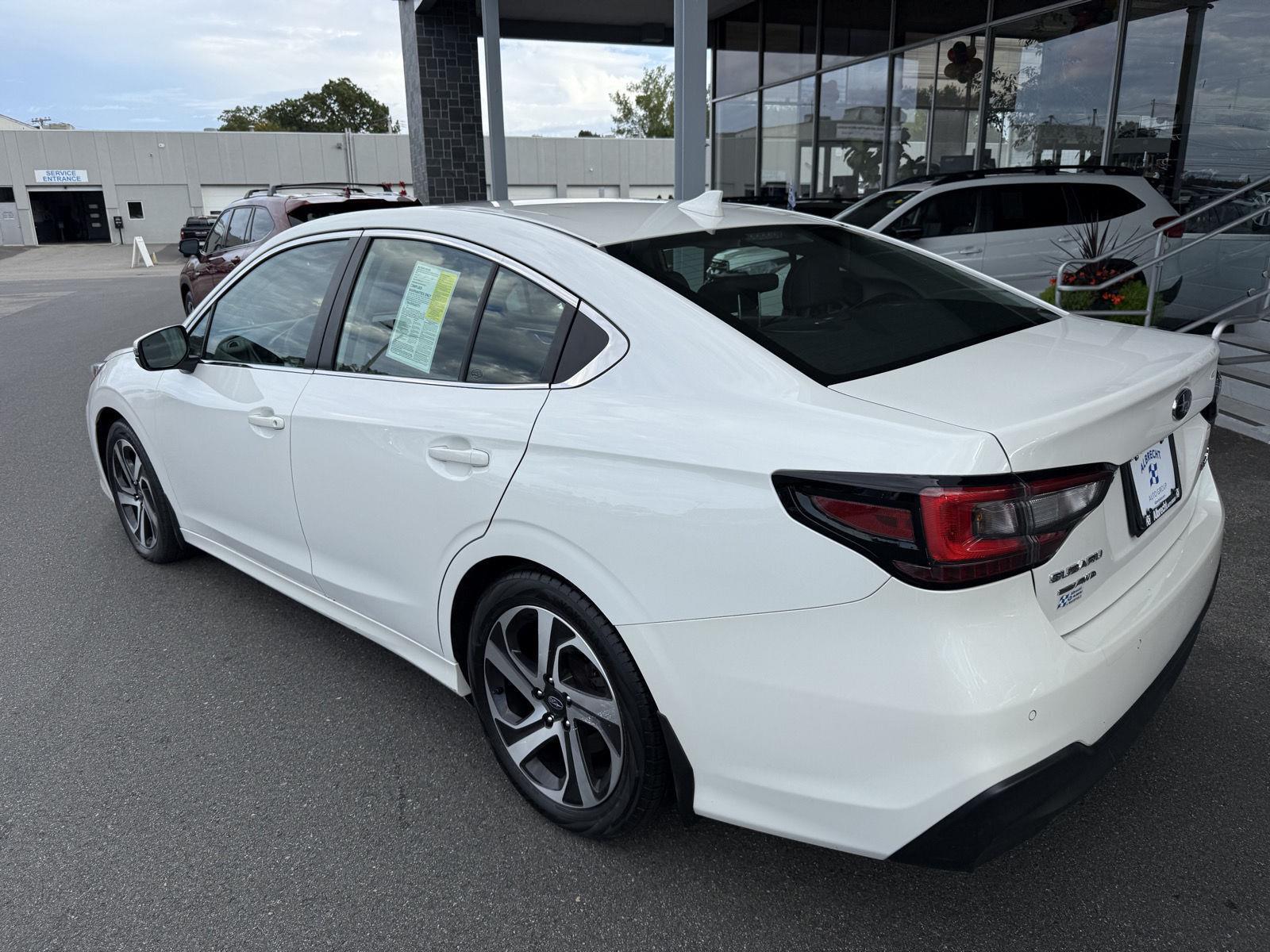2022 Subaru Legacy Limited photo 2