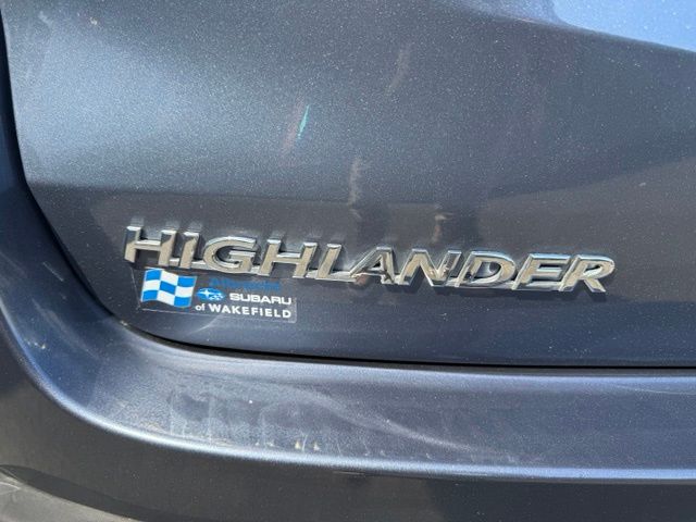 2018 Toyota Highlander LE - Photo 24