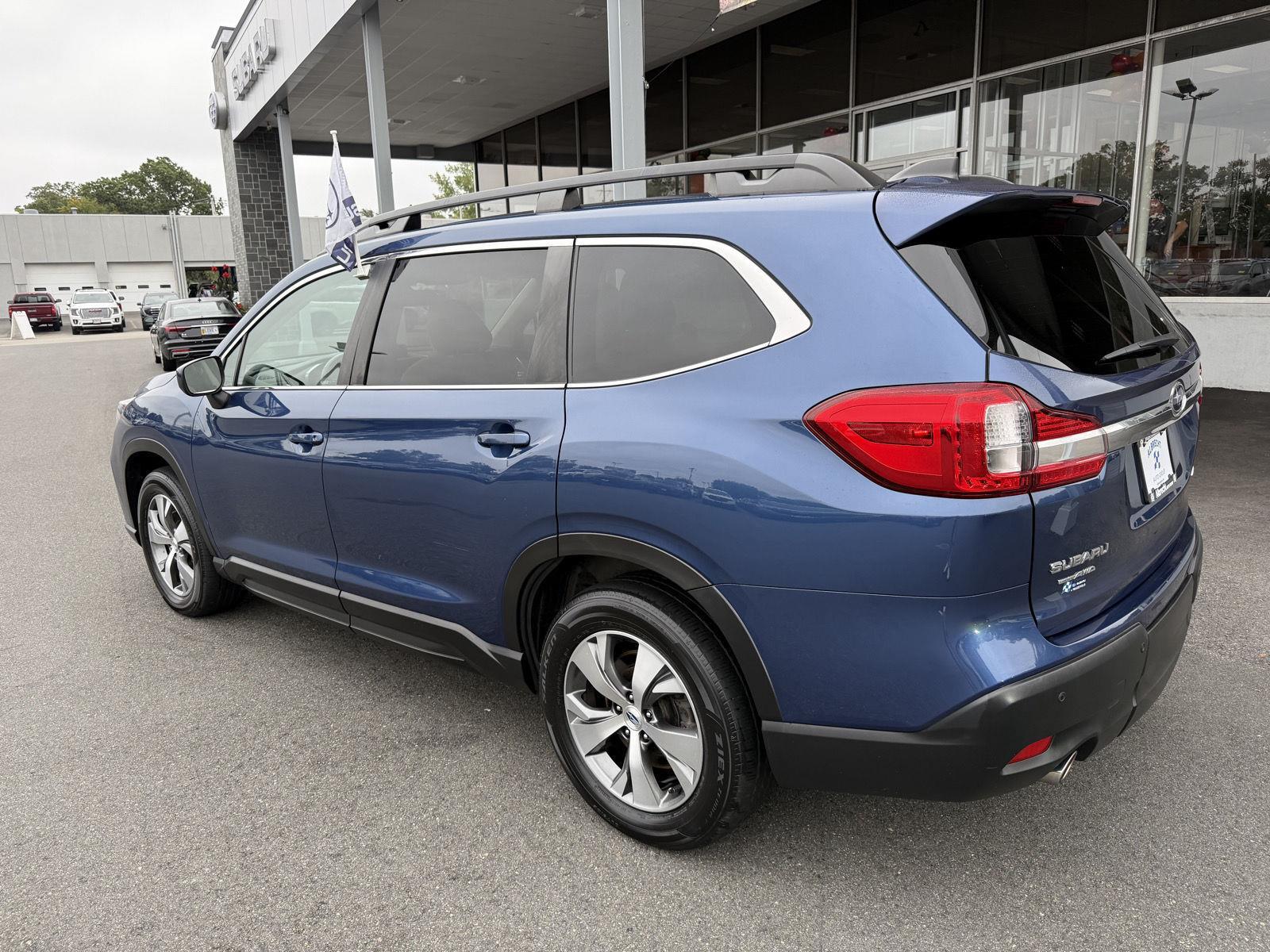 2022 Subaru Ascent Premium photo 3