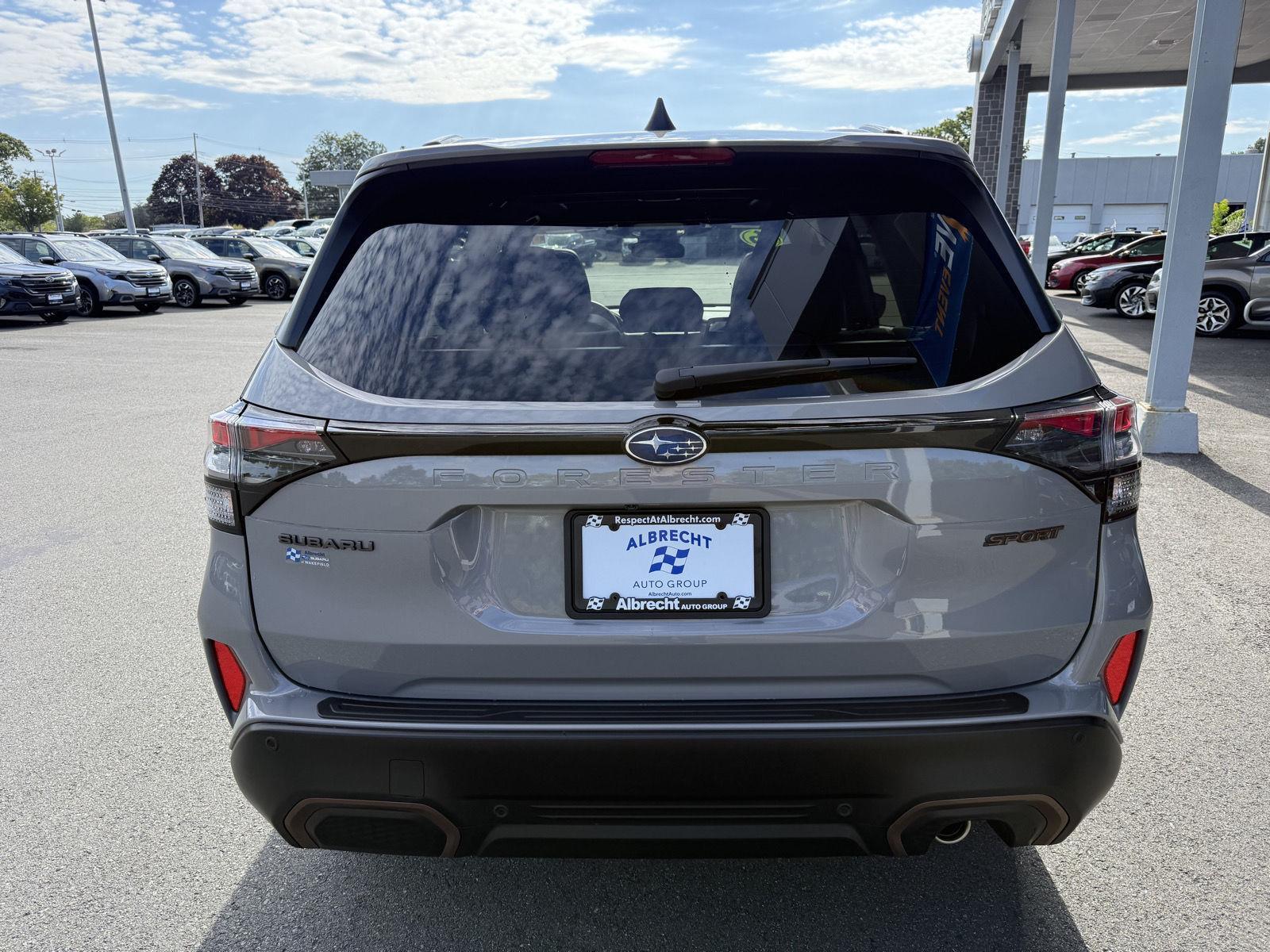 2025 Subaru Forester Sport photo 3