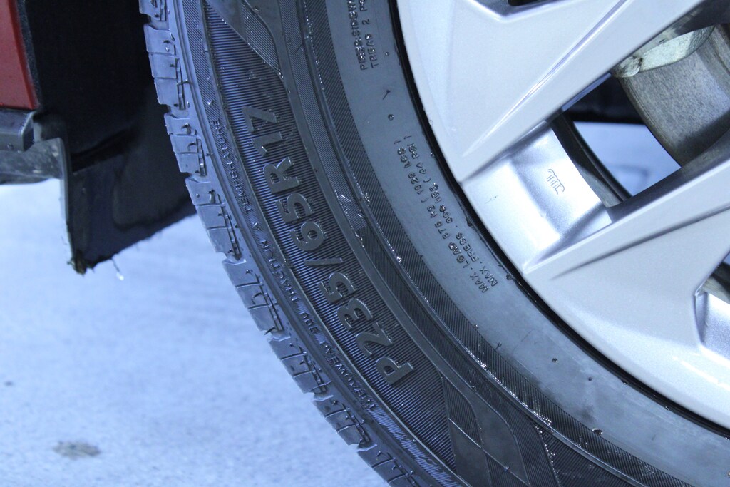 Used 2021 Toyota Sienna LE 8 Passenger Van