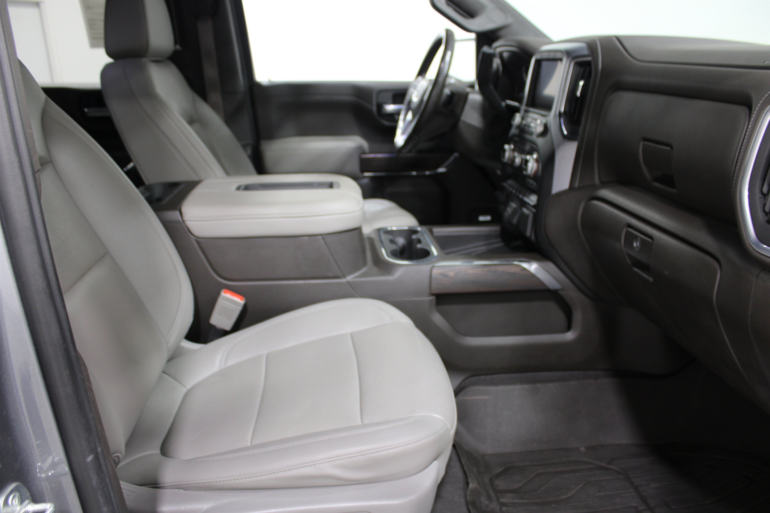2021 GMC Sierra 1500 SLT - Photo 22