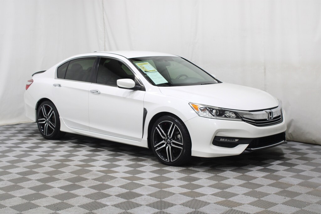 Used 2017 Honda Accord Sport SE Sedan