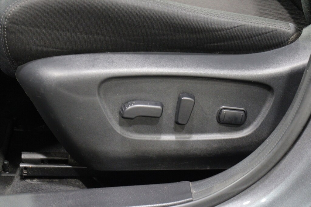 Used 2020 Nissan Rogue SV SUV