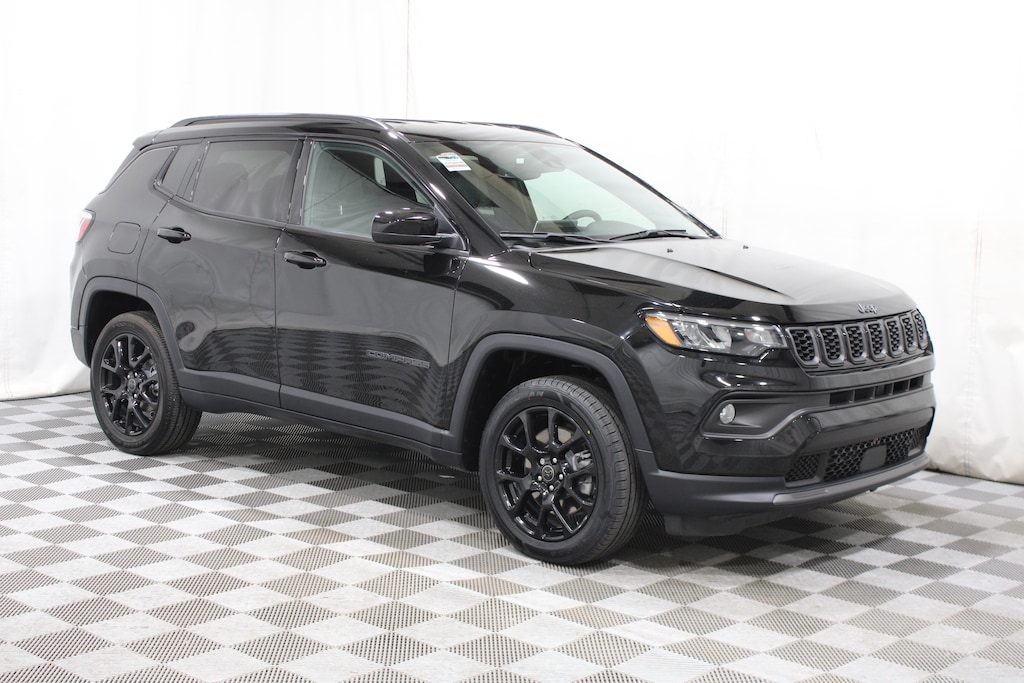 Used 2025 Jeep Compass Latitude SUV