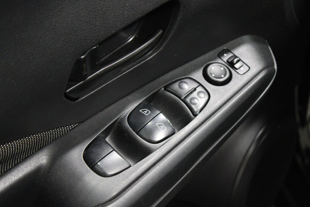 Used 2018 Nissan Kicks S SUV