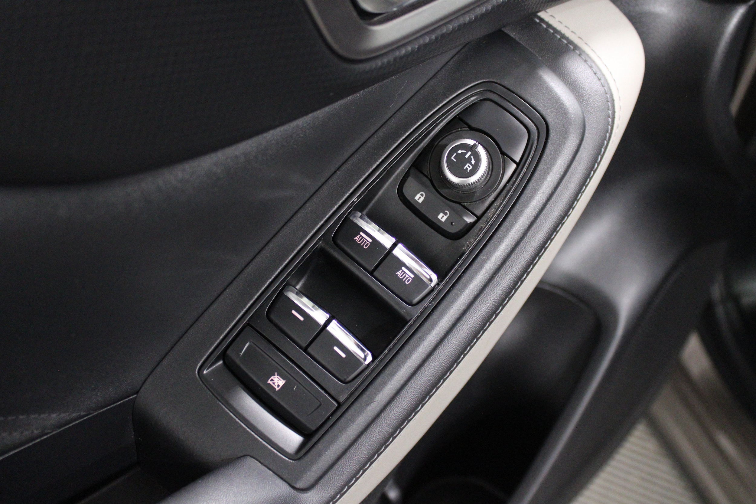 2023 Subaru Forester Limited - Photo 4