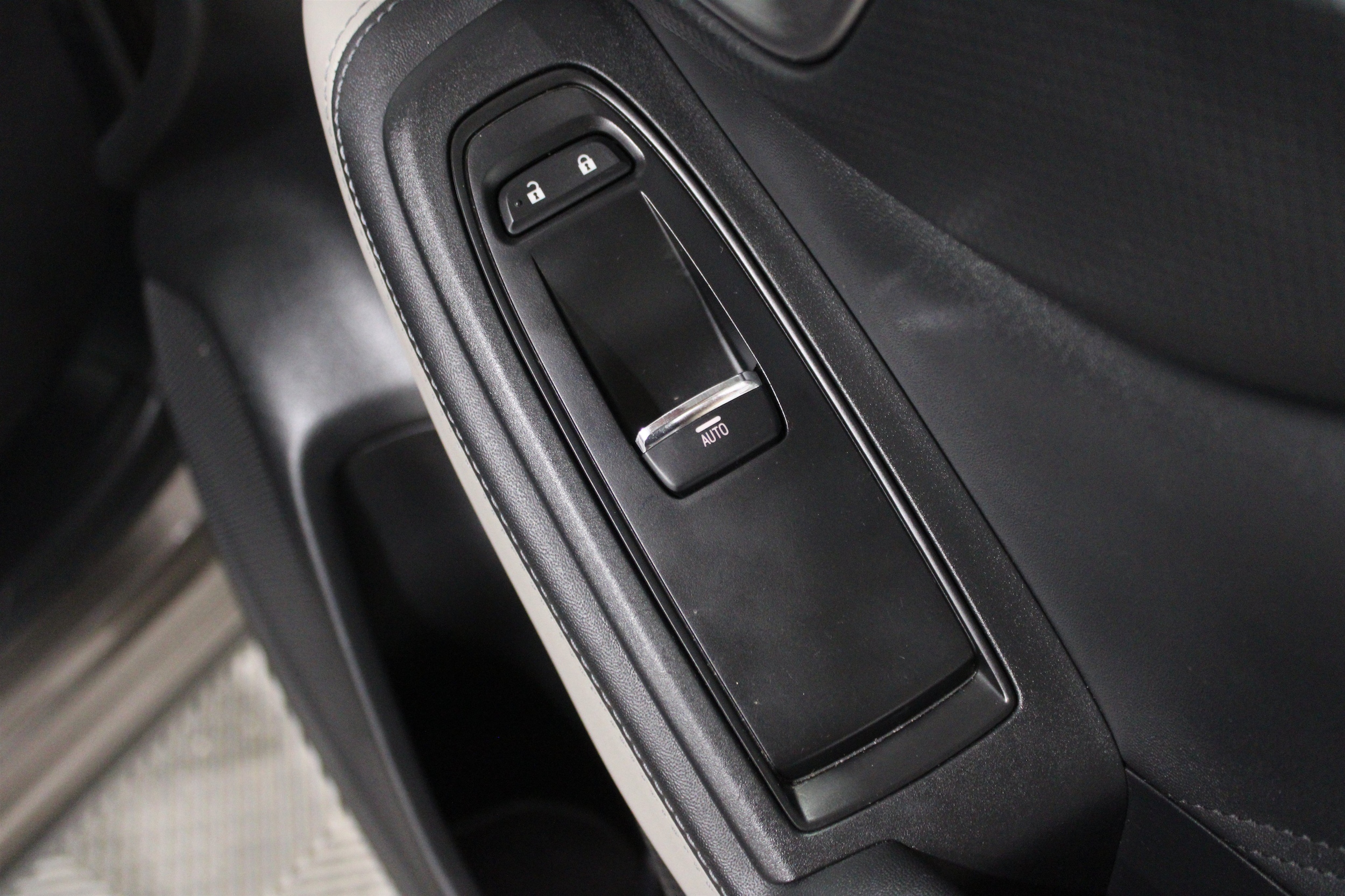 2023 Subaru Forester Limited - Photo 28