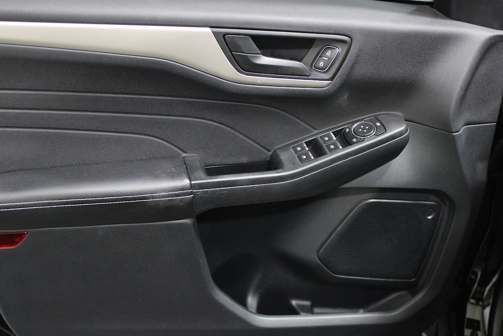 Used 2022 Ford Escape SE Hybrid SUV