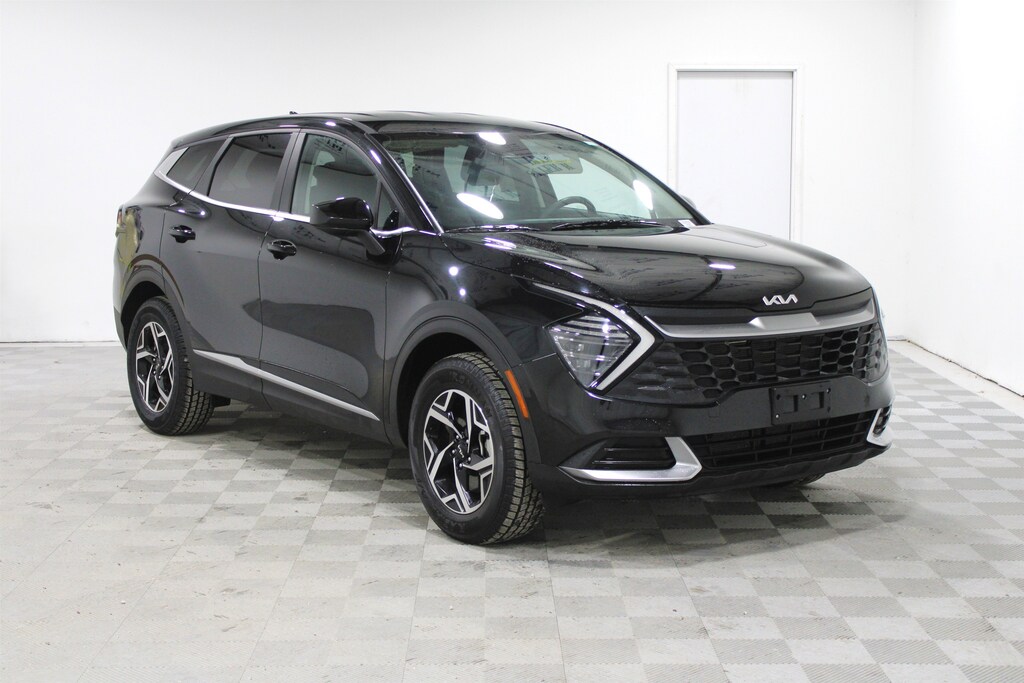 Used 2024 Kia Sportage LX SUV