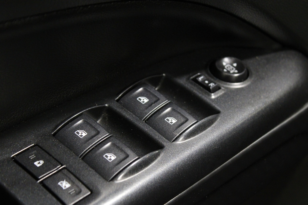 Used 2022 GMC Canyon AT4 w/Leather Truck Crew Cab