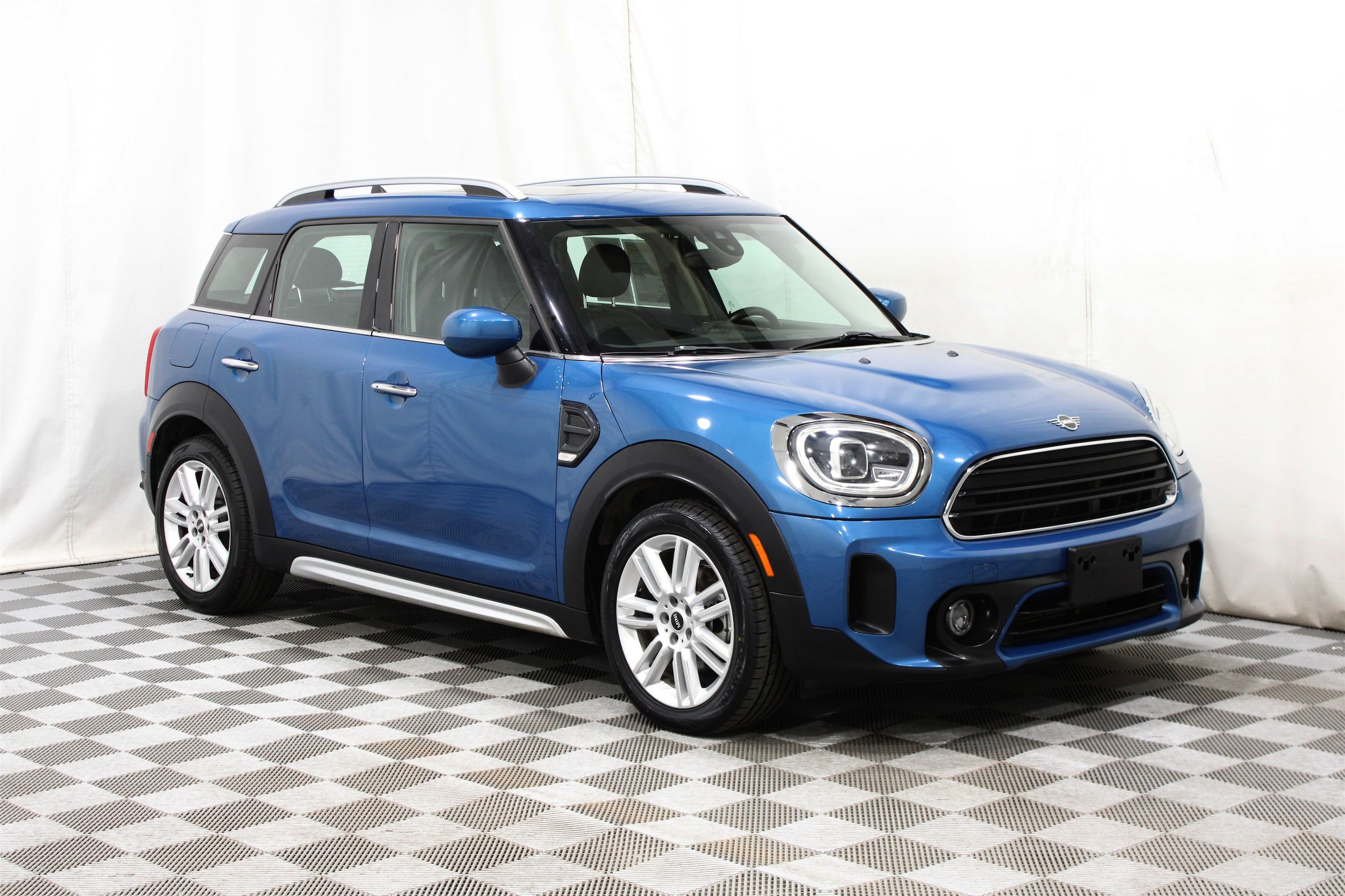 2022 MINI Countryman's photo